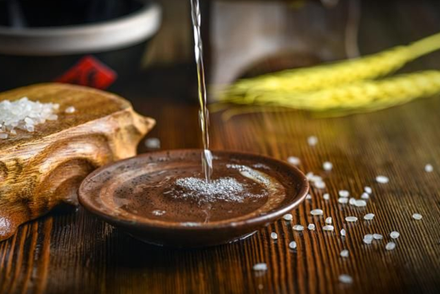 超市里3款酒“真憋屈”!明明是粮食好酒,却因包装遭人嫌弃 第9张 超市里3款酒“真憋屈”!明明是粮食好酒,却因包装遭人嫌弃 第9张