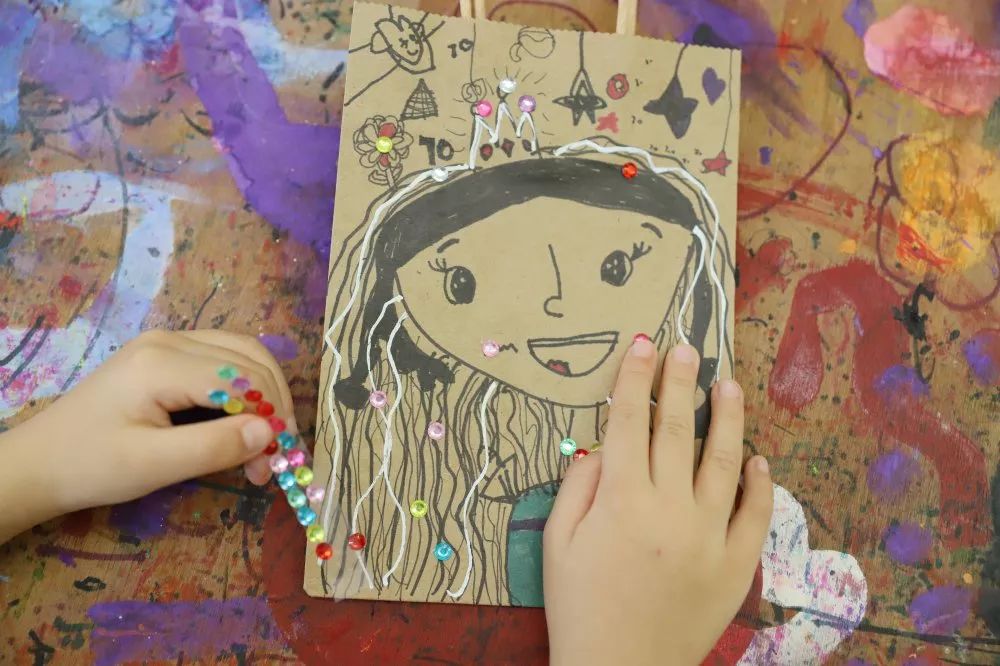 美工教室 | 牛皮纸袋创意画 第11张 美工教室 | 牛皮纸袋创意画 第11张