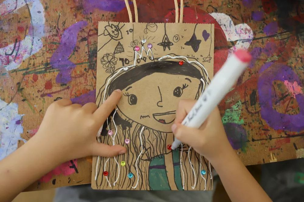 美工教室 | 牛皮纸袋创意画 第8张 美工教室 | 牛皮纸袋创意画 第8张