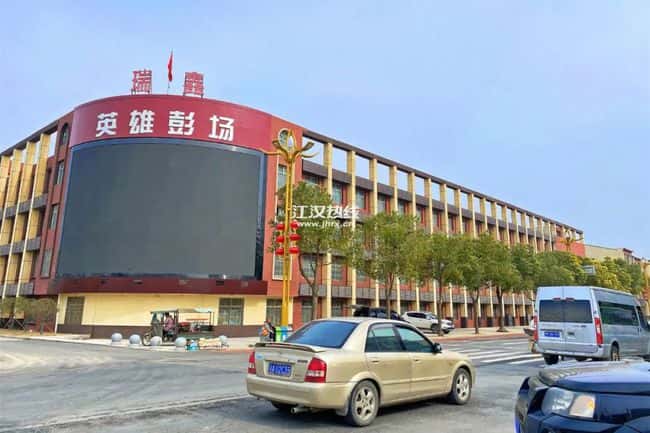 疯狂之后的彭场镇,面临怎样的困境?疫情期间工人月入5万,如今百万口罩机被当废铁! 第8张 疯狂之后的彭场镇,面临怎样的困境?疫情期间工人月入5万,如今百万口罩机被当废铁! 第8张