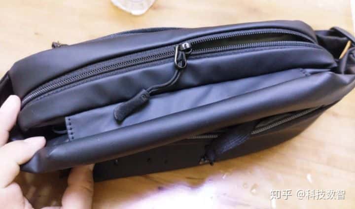 跑步必入实用品推荐——小米运动休闲胸包实测 第2张 跑步必入实用品推荐——小米运动休闲胸包实测 第2张