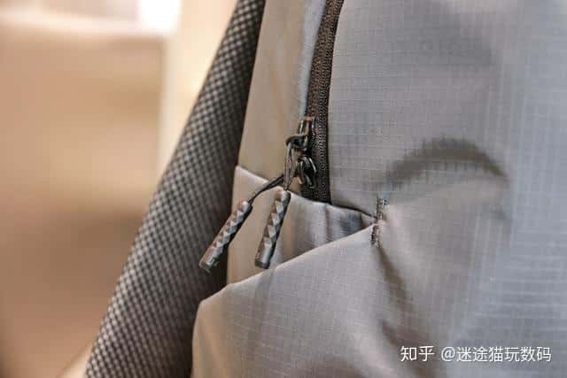 小米背包新体验：只需149你就是这条街最靓的崽  第25张