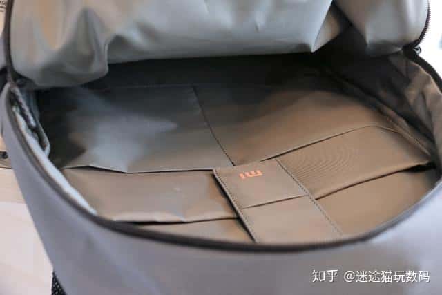 小米背包新体验：只需149你就是这条街最靓的崽  第27张