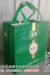 金典牛奶无纺布袋展示